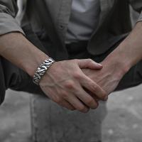 Pulsera tejida a mano tailandesa, pulsera abierta de nicho retro para hombre, pulsera ancha para hombre de fábrica al por mayor. - details 1