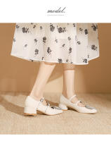 Zapatos de mujer con tacón bajo y hebilla plana - details 8