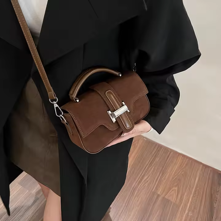 Moda y textura de las mujeres versátil pequeña bolsa 2025 nueva bolsa de hombro de gama alta estilo popular extranjero pequeña bolsa cuadrada - 1