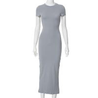 Vestido ajustado liso con cuello redondo para mujer, vestido midi informal de manga corta para uso diario al aire libre, vestido para mujer, ropa de mujer, trajes de verano 2024 - details 2