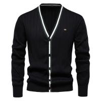 Chaqueta de punto de tendencia de suéter de manga larga con cuello en V para hombre de otoño e invierno - details 18