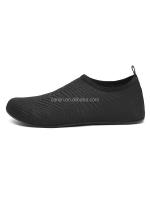 Nuevos estilos de zapatos de Yoga negros de LICRA para mujer, zapatos flexibles sin cordones 34-47 de gran tamaño para hombre, zapatos de agua para playa, buceo a bajo precio - details 1
