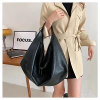 Bolsos de hombro grandes negros para mujer, bolso de compras grande, bolso cruzado de cuero suave de calidad de Color sólido, bolso de mano de viaje para mujer - details 32