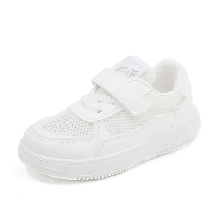 Los niños pequeños zapatos blancos hueco 2025 verano niños y niñas zapatos deportivos transpirable casual malla junta zapatos bebé lista de zapatos - 1