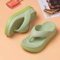 Chanclas de suela gruesa para mujer, sandalias de verano e interior, zapatillas de playa con aumento de altura de 5 cm - details 1