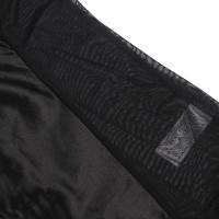 lenceria negra, sujetador bordado, proxeneta de cuero con volantes en la entrepierna, camisola interior, pijama oversize, mujer - details 8