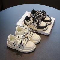 2025 primavera nuevos zapatos casuales para niños moda estilo coreano fondo suave antideslizante versátil Chic escuela Pu zapatillas de deporte - details 1