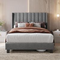 Cama tapizada con cabecera a rayas con alas de láminas de madera y metal, cama matrimonial color beige. - details 9