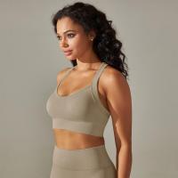 Sujetador de yoga sin costuras para mujer, top corto con tirantes anchos cruzados, chaleco deportivo para gimnasio, top liso para entrenamiento y correr - details 4