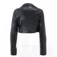 Chaqueta Corta de Moda Otoñal Cuello Doblado Estilo Y2K Abrigo Casual de PU con Decoración de Botón - details 10