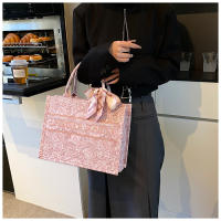 Bolso de Mano Impreso de Estilo Nacional para Mujeres Bolso de Oficina de Gran Capacidad Versátil para Primavera/Verano - details 7