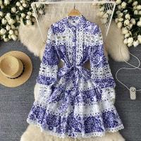 Minivestido ajustado con agujeros y manga acampanada para mujer, minivestido con estampado ral, cuello levantado, con cordones y cintura alta - details 5