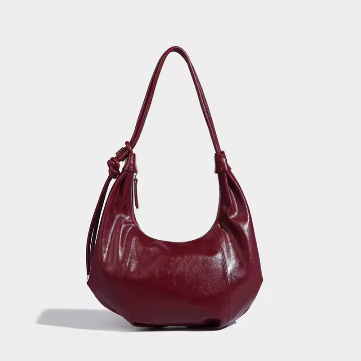 Bolso retro marrón tipo bola de masa, bolso de axila plisado premium para viajeros, nueva bolsa de sillín de moda. - 1