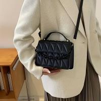 Bolso acolchado elegante para mujer de otoño e invierno, bolso bandolera de gran capacidad y conveniente, bolso de hombro, multifuncional, correa ajustable, cierre magnético seguro, adecuado para salir, ir de compras, viajar y tomar fotos - details 8
