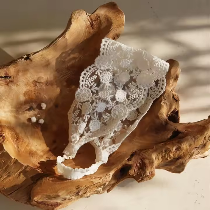 Bonita diadema de encaje ondulado para bebé, diadema infantil bordada con flores, tocado, turbante, aro elástico para el pelo, princesa para niñas - 1