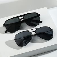 2 pares de gafas de moda para hombre con diseño geométrico y doble puente, lentes de color, estilo vintage, montura y lentes de poliéster, ideales para festivales de música y accesorios de estilo callejero. - details 0