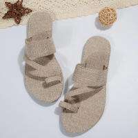 Zapatillas de mujer de talla grande, sandalias de playa con correa cruzada plana y punta de nuevo estilo - details 13