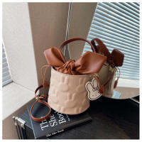 Bolso de mano de nicho de alta calidad para mujer, bolsa cruzada a juego con hendiduras, novedad de primavera y verano - details 16