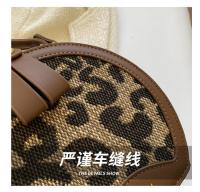 Bolso Cruzado de Hombro Versátil para Mujeres Bolso Redondo Pequeño con Alta Estética - details 11