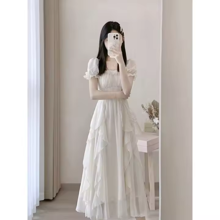 Vestido blanco francés de gama alta para mujer, vestido de princesa Súper Hada, falda larga suave y elegante, verano 2025 - 1