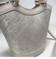 Bolso de cubo para mujer de estilo chino no tradicional Bolso mensajero de lujo ligero de alta gama - details 4