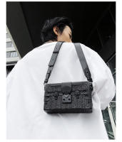Bolso de caja Bolso cuadrado pequeño Tendencia de la moda de los hombres Bolso bandolera Otoño bolso de hombro para teléfono móvil - details 5