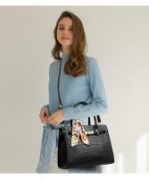 Bolso de mano con estampado de cocodrilo para mujer, bolso cruzado atmosférico - details 7