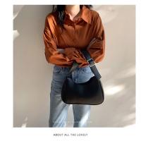 Mini bolso vintage para axila - details 0