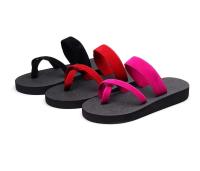 Zapatillas de mujer a la moda, zapatos ligeros y frescos para exteriores, chanclas planas antideslizantes negras, sandalias básicas para el hogar - details 0