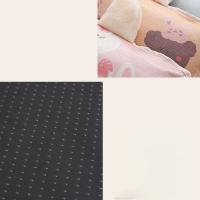 Alfombrilla refrescante con diseño de dibujos animados para mascotas, almohadilla refrescante transpirable de seda helada para mascotas, resistente a los arañazos, lavable, alfombrilla de verano para perros, suministros para mascotas - details 6