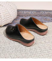 2025 Zapatos de mujer de suela blanda hueca europeos y americanos para pies gordos y anchos, nuevos zapatos de playa Baotou de alta gama de verano para mujer con suelas gruesas y medias pantuflas - details 40
