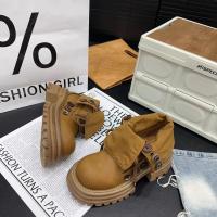 Botas Martin de cabeza grande de cuero europeo para mujer, nueva solapa retro, dos botones de desgaste, botas muffin amarillas grandes de suela gruesa, botas de herramientas - details 3