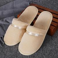 Zapatillas desechables de invierno para hombre y mujer, Zapatillas de casa de Hotel, sandalias de viaje portátiles antideslizantes, chanclas suaves y cálidas de lana Coral, 1 par - details 20