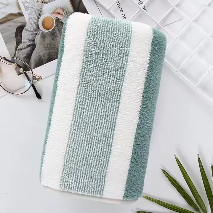 Toalla de Terciopelo de Coral Altamente Absorbente, Engrosada y Secado Rápido - 1
