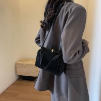 Bolso de mano rojo de Año Nuevo, bolsa cuadrada pequeña versátil de gama alta, bolso cruzado pequeño, moda de otoño e invierno, 2024 - details 16