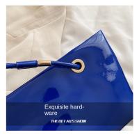 Bandolera de cuero de charol elegante, bolso de gran capacidad de estilo coreano dulce para las axilas, bolso de mano liso de Color sólido para ir al trabajo al aire libre - details 5
