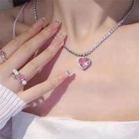 Collar con colgante de corazón rosa para mujer, joyería de piedra lunar de cristal, joyería - details 0
