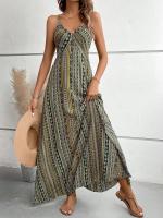 Vestido Boho de Moda de Verano Patrón Étnico sin Espalda y Dobladillo Ideal para Playa - details 3