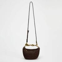 Asa de metal Mini bandolera con cremallera Bolso trenzado Correa de hombro ajustable trenzada de playa Mochila de lujo de alta gama - details 3