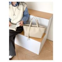 Bolso de hombro Bolso de mano para mujer con sentido premium de gran capacidad, diseño portátil, sentido para mujer. - details 7