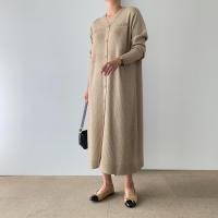 Vestido Largo de Punto Cálido con Cuello en V Cierre de Botón Único, Mango Largo, Moda de Commute para Mujeres - details 0