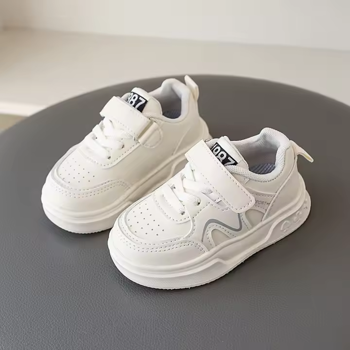 Zapatos Blancos de Primavera para Niños Pequeños Zapatillas Transpirables Casuales para Niñas y Niños Zapatos de Junta Medianos y Pequeños - 1