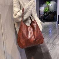 Bolso de mano para mujer de piel sintética suave de alta capacidad, diseño vintage, bolso de hombro con asa superior para mujer - details 1