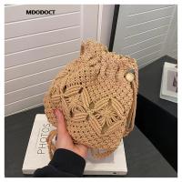 Bolso tipo cubo tipo bandolera tejido de paja para mujer, marca de diseñador de lujo, informal, a la moda, para viajes, playa, 2023 - details 1