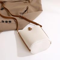 Bandolera de cuero de PU exquisita a la moda, bolso cruzado informal con cremallera para mujer, bolso de mano Simple de gran capacidad, uso diario - details 20