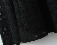 Elegante vestido de fiesta de noche blanco y negro para mujer con diseño sin costuras y encajes - details 5