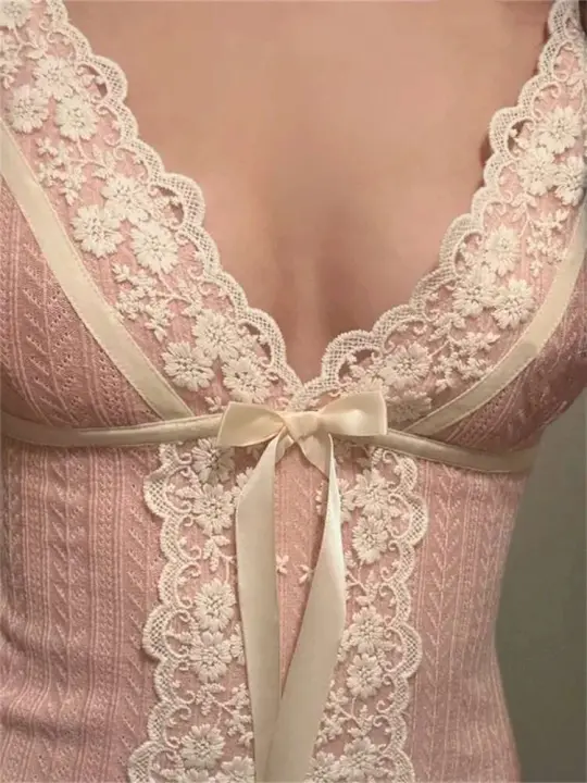 Top Corto de Encaje con Cintura Ajustada Cuello en V, Sin Mangas, Top de Tanque Retro Y2K para Mujer en Verano - 1