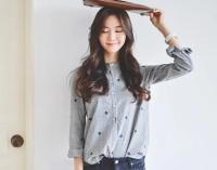 Camisa de mujer de manga larga adelgazante con cuello levantado a rayas frescas de estilo coreano bordado de hojas - details 6