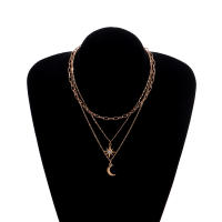 Collar con colgante de media luna tridimensional a la moda para mujer, collar con hexagrama de diamante de temperatura multicapa - details 2