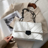 Bolso cruzado de cuero PU con hilo de bordado para mujer, bolso de cadena para hombro, bolso de mujer de marca de gran capacidad - details 6